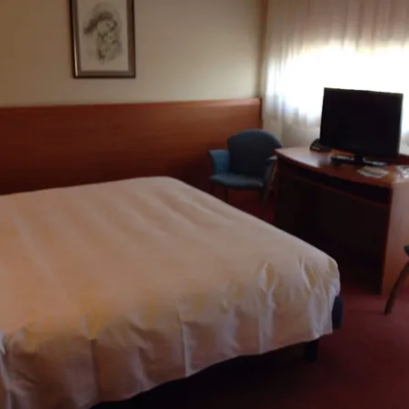 Palace 3*